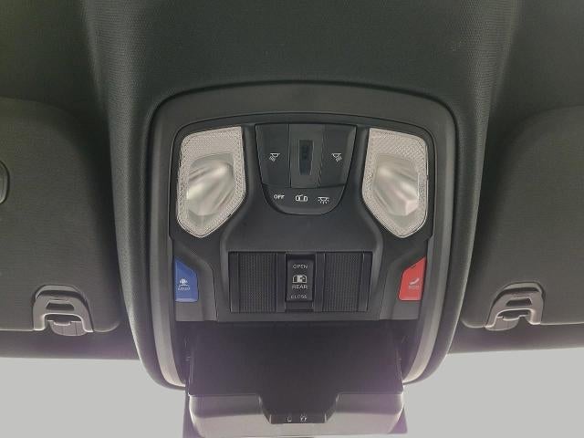 2021 RAM 1500 Big Horn 4x4 Crew Cab 5'7 Box