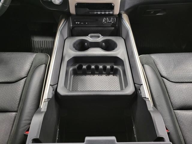 2019 RAM 1500 Laramie 4x4 Crew Cab 5'7 Box