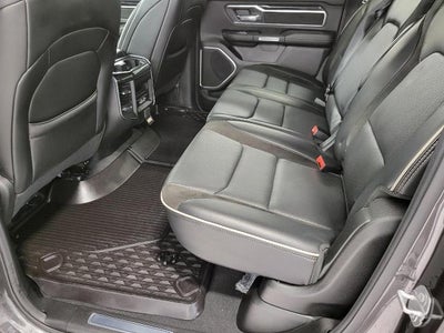 2019 RAM 1500 Laramie 4x4 Crew Cab 5'7 Box