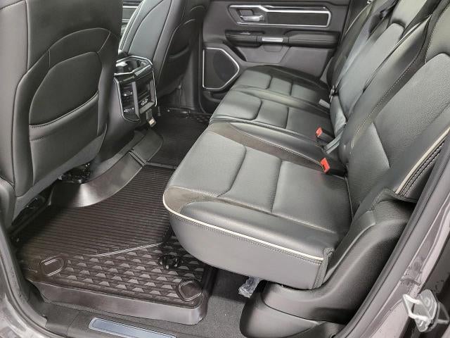 2019 RAM 1500 Laramie 4x4 Crew Cab 5'7 Box