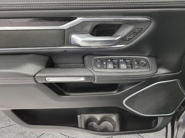 2019 RAM 1500 Laramie 4x4 Crew Cab 5'7 Box