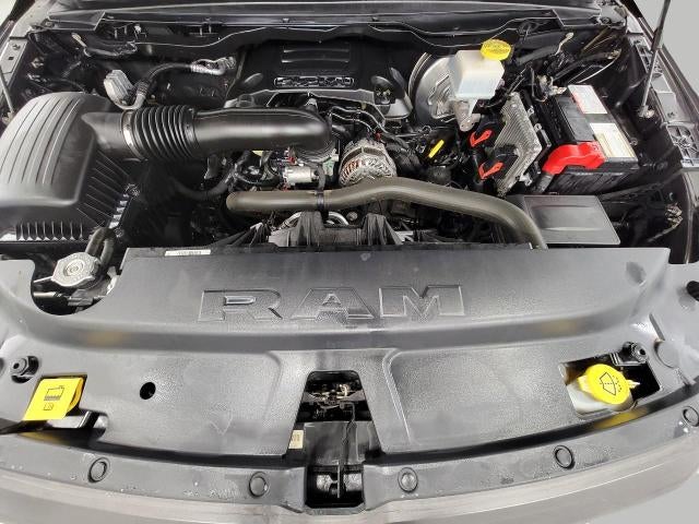 2019 RAM 1500 Laramie 4x4 Crew Cab 5'7 Box