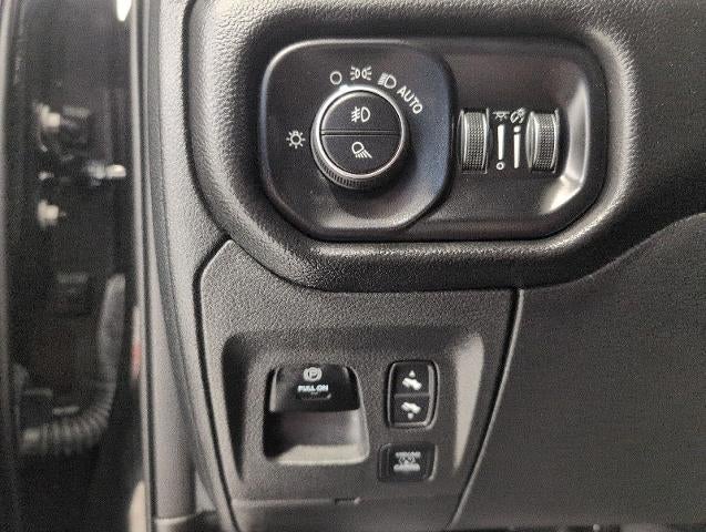 2025 RAM 1500 Rebel 4x4 Crew Cab 5'7 Box