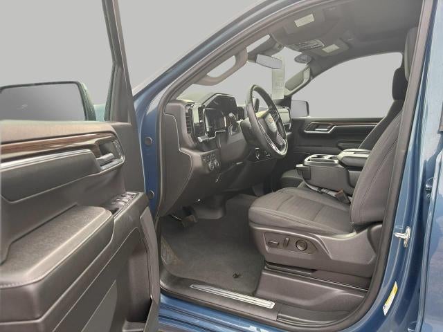 2024 Chevrolet Silverado 1500 4WD Crew Cab 147 LT w/2FL