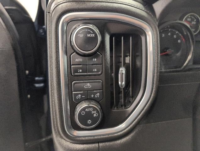 2022 Chevrolet Silverado 1500 LTD 4WD Crew Cab 147 LT w/1LT