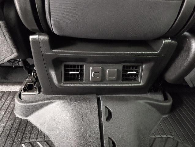 2022 Chevrolet Silverado 1500 LTD 4WD Crew Cab 147 LT w/1LT