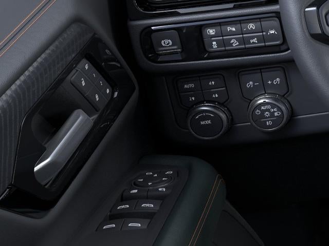 2027 GMC Yukon 4WD 4dr AT4