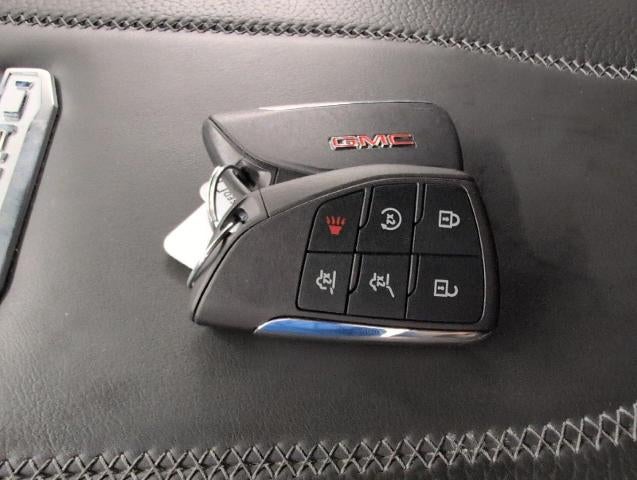 2025 GMC Yukon XL 4WD 4dr Denali