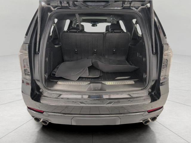 2025 Chevrolet Suburban 4WD 4dr RST