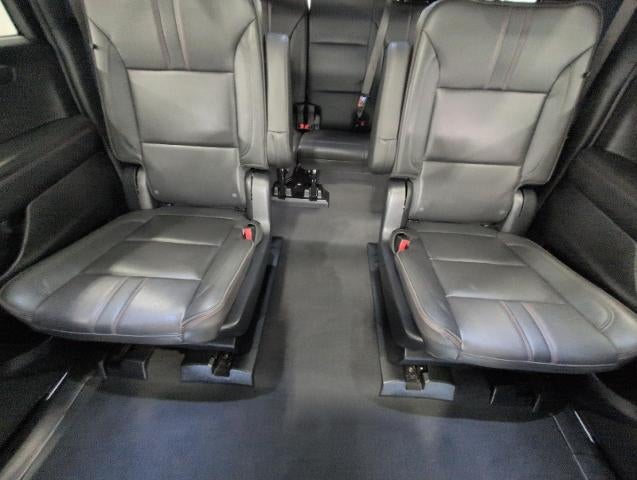 2025 Chevrolet Suburban 4WD 4dr RST