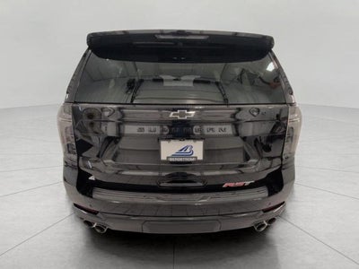 2025 Chevrolet Suburban 4WD 4dr RST