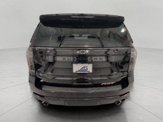2025 Chevrolet Suburban 4WD 4dr RST