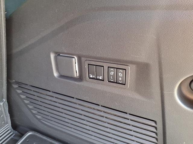 2023 Chevrolet Tahoe 4WD 4dr High Country