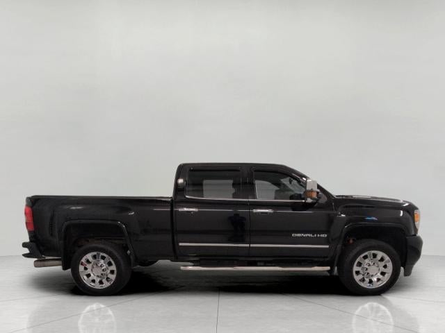 2019 GMC Sierra 2500 HD 4WD Crew Cab 153.7 Denali