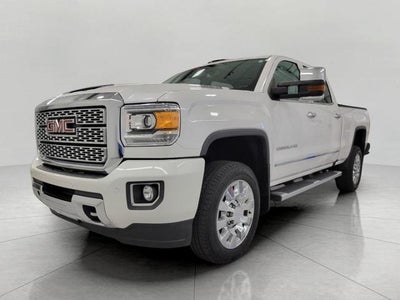 2018 GMC Sierra 2500 HD 4WD Crew Cab 153.7 Denali
