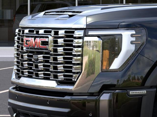 2025 GMC Sierra 3500 HD 4WD Crew Cab 159 Denali