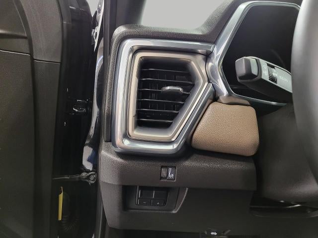 2024 GMC Canyon 4WD Crew Cab Denali