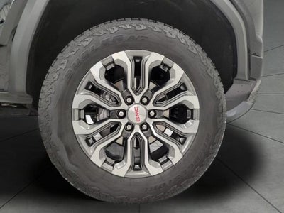 2024 GMC Canyon 4WD Crew Cab Denali