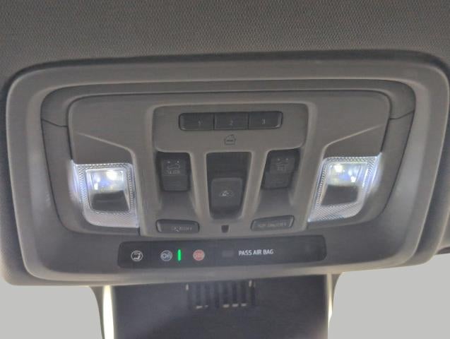 2023 GMC Sierra 1500 4WD Crew Cab 147 SLT