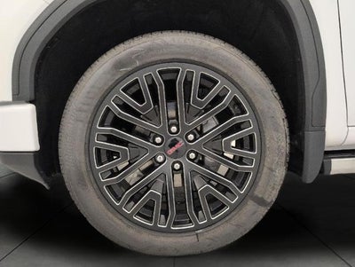 2024 GMC Sierra 1500 4WD Crew Cab 147 Denali