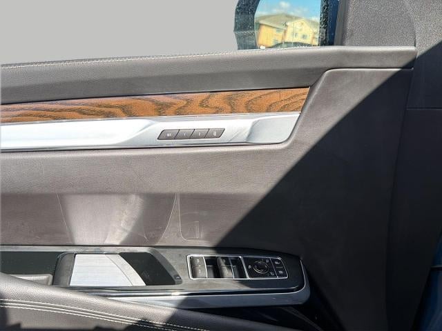 2025 Cadillac Escalade ESV 4WD 4dr Sport Platinum