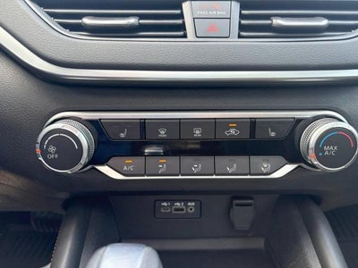 2022 Nissan Altima 2.5 SR AWD Sedan