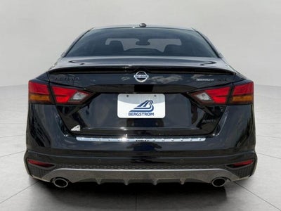 2022 Nissan Altima 2.5 SR AWD Sedan