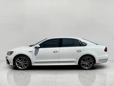 2017 Volkswagen Passat R-Line w/Comfort Pkg Auto