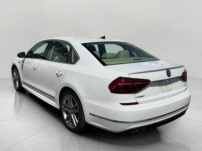 2017 Volkswagen Passat R-Line w/Comfort Pkg Auto