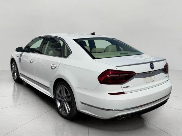 2017 Volkswagen Passat R-Line w/Comfort Pkg Auto