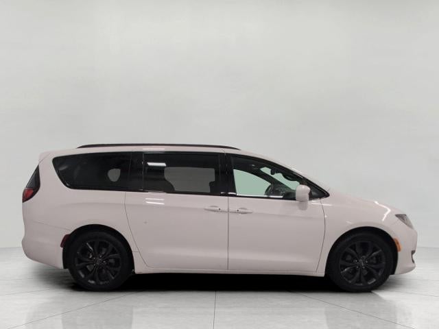 2020 Chrysler Pacifica Touring L Plus FWD