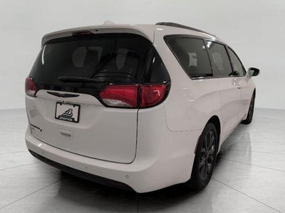 2020 Chrysler Pacifica Touring L Plus FWD