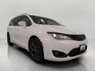 2020 Chrysler Pacifica Touring L Plus FWD