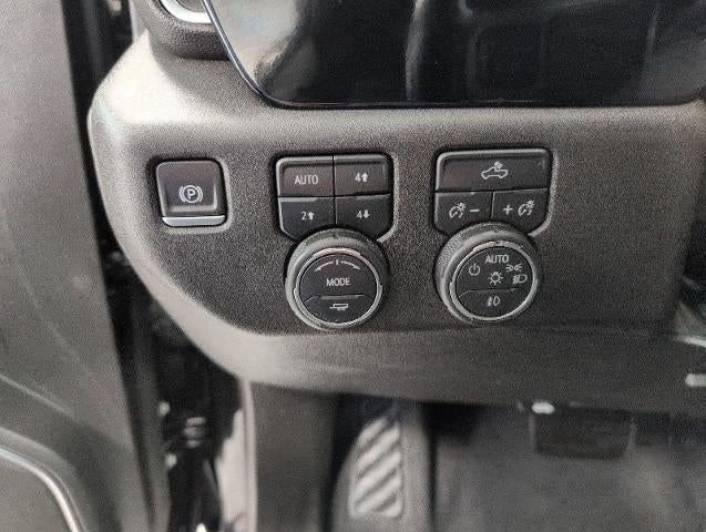 2023 Chevrolet Silverado 1500 4WD Crew Cab 147 RST