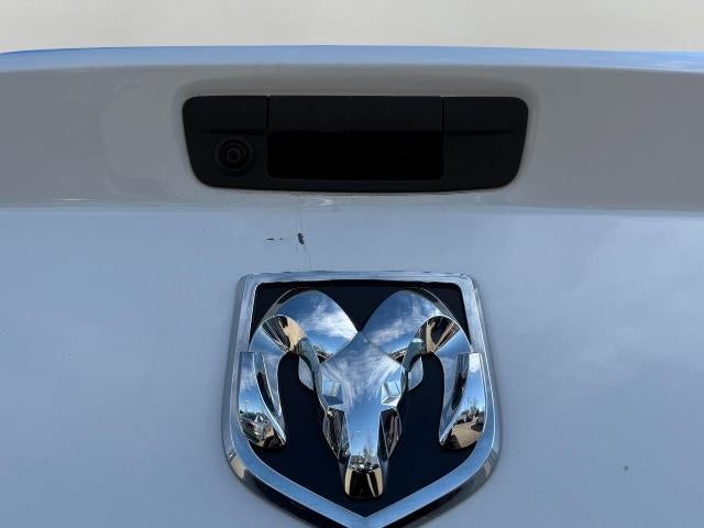 2019 RAM 1500 Classic SLT Crew Cab 4x4 5'7" Box