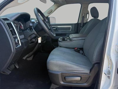 2019 RAM 1500 Classic SLT Crew Cab 4x4 5'7" Box