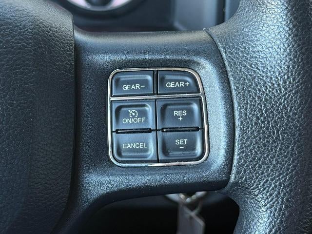 2019 RAM 1500 Classic SLT Crew Cab 4x4 5'7" Box