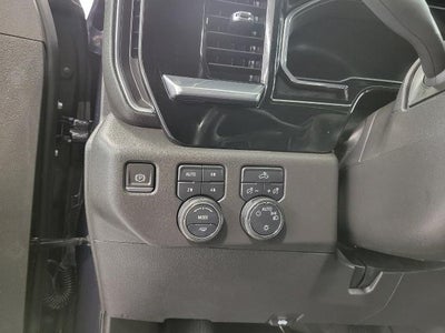 2023 Chevrolet Silverado 1500 4WD Crew Cab 147 LT w/1LT
