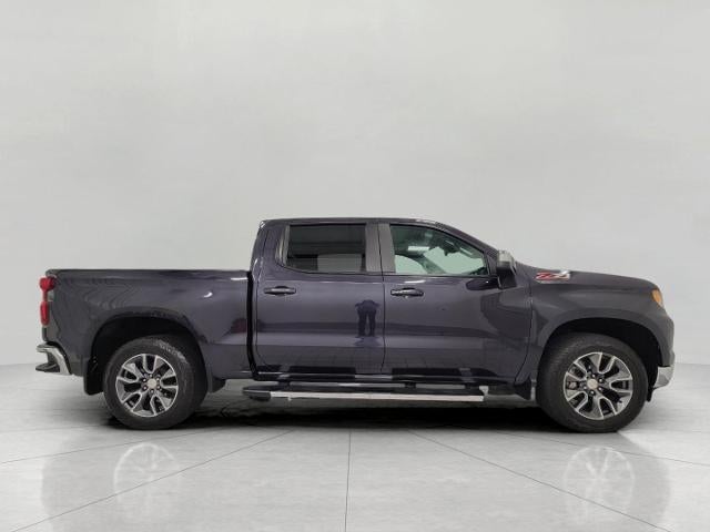 2023 Chevrolet Silverado 1500 4WD Crew Cab 147 LT w/1LT