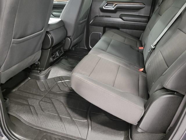 2023 Chevrolet Silverado 1500 4WD Crew Cab 147 LT w/1LT