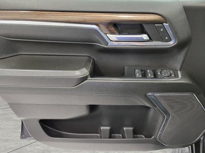 2023 Chevrolet Silverado 1500 4WD Crew Cab 147 LT w/1LT