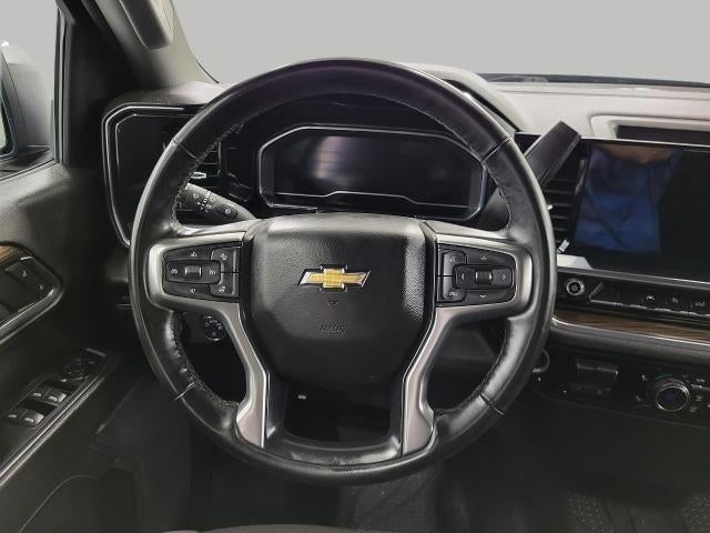 2023 Chevrolet Silverado 1500 4WD Crew Cab 147 LT w/1LT