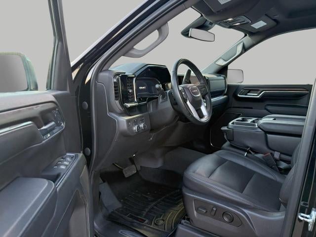 2023 GMC Sierra 1500 4WD Crew Cab 147 SLT