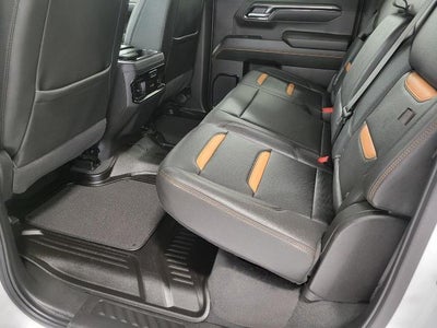 2025 GMC Sierra 1500 4WD Crew Cab 147 AT4