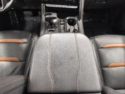 2024 GMC Sierra 1500 4WD Crew Cab 147 AT4