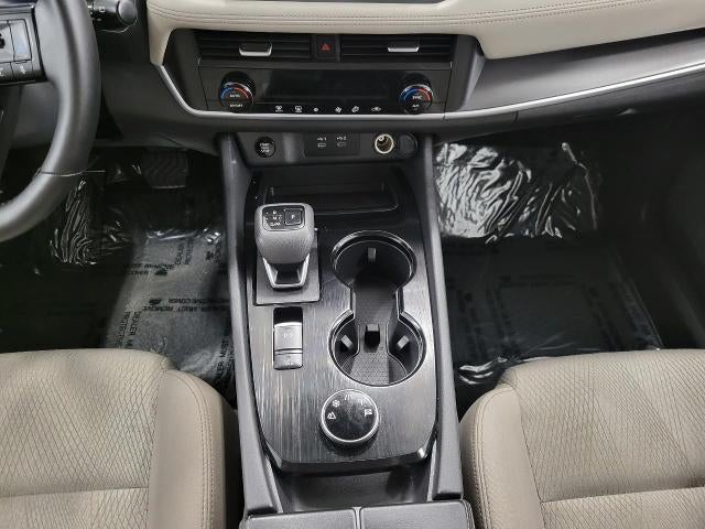 2025 Nissan Rogue AWD SV