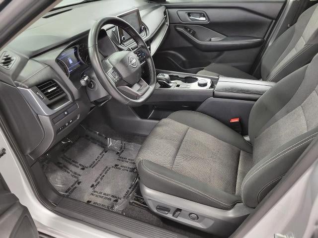 2025 Nissan Rogue AWD SV