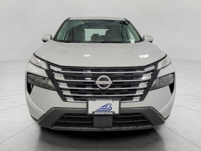 2025 Nissan Rogue AWD SV