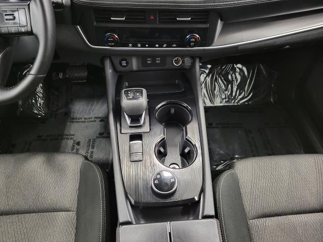 2025 Nissan Rogue AWD SV