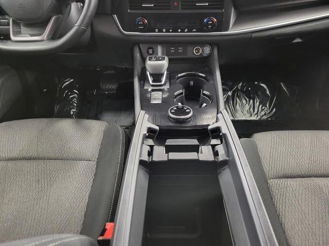 2025 Nissan Rogue AWD SV